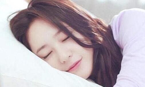 妹子说刚睡醒怎么撩,女生说睡醒了的高情商回复