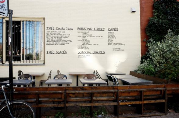 婚外情分手后再见面，再一次赢得对方好感的技巧