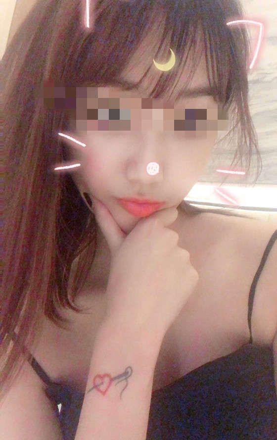 把妹追女生聊天两大绝招！如何深夜让妹子来为你“填床”