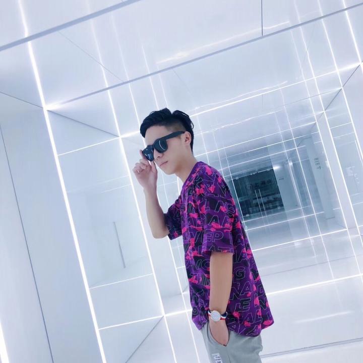 泡妞把妹真实约会聊天案例丨县城矮挫穷，快速吸引月薪2万女白领