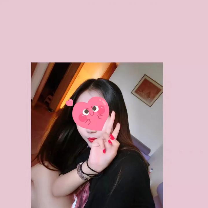 把妹泡妞约会案例-我把“罪恶之手”伸进清纯校花的胸怀