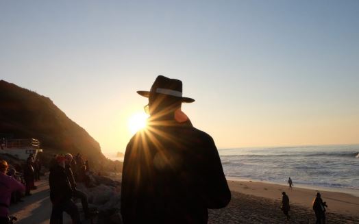 婚外情分手后再见面，再一次赢得对方好感的技巧