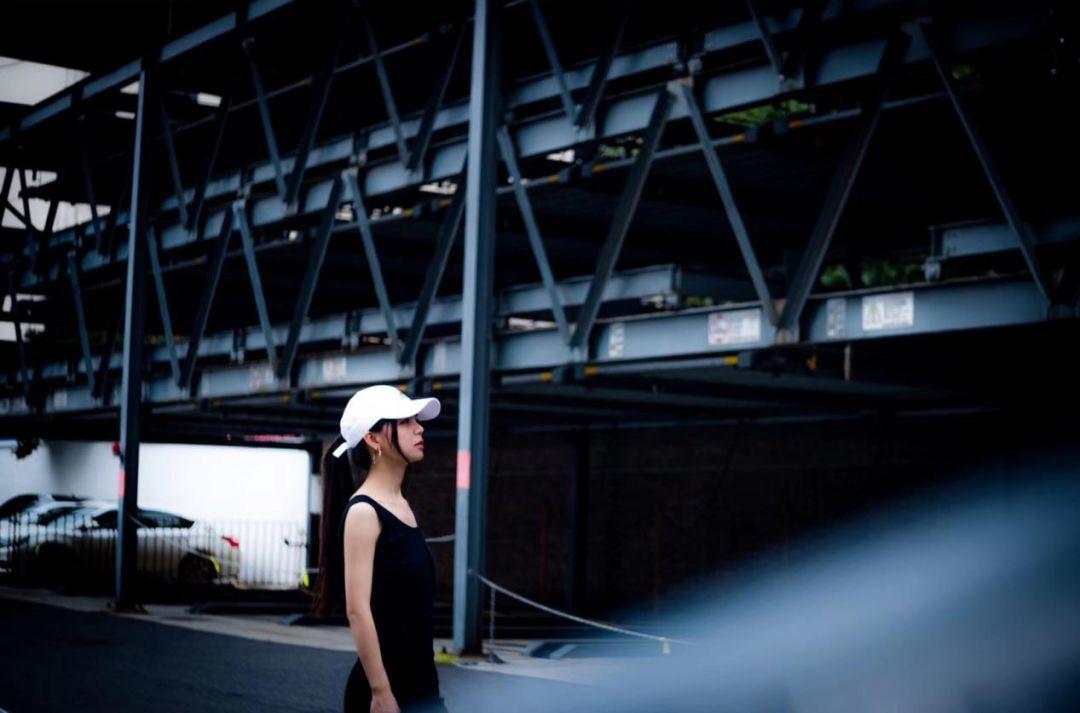 把妹聊天实战：酒过半巡，她说她是名警察…