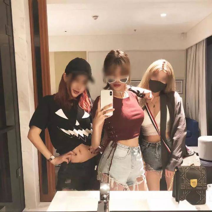 把妹实战约会案例-三天时间,我让妹妹带着60万粉丝的亲姐姐出来约炮