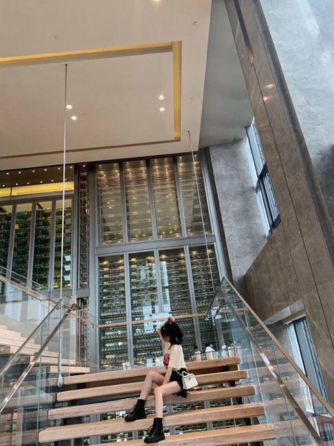 泡妞把妹聊天实战案例:一波三折的夜晚,狠拒两个姑娘,最终带走了她