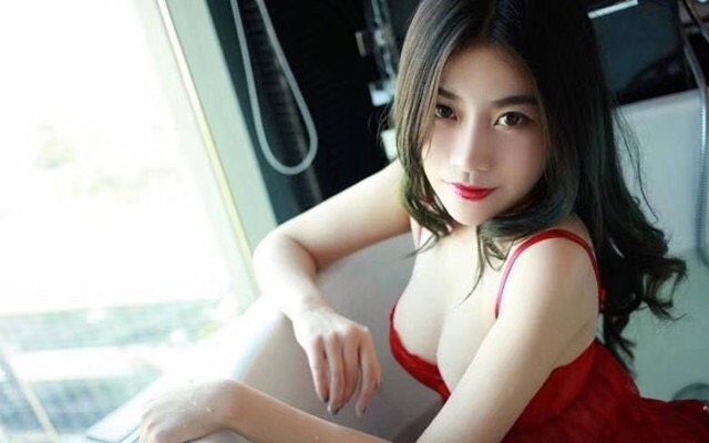 不会聊天,和女生没进展?学会这4招立马解决
