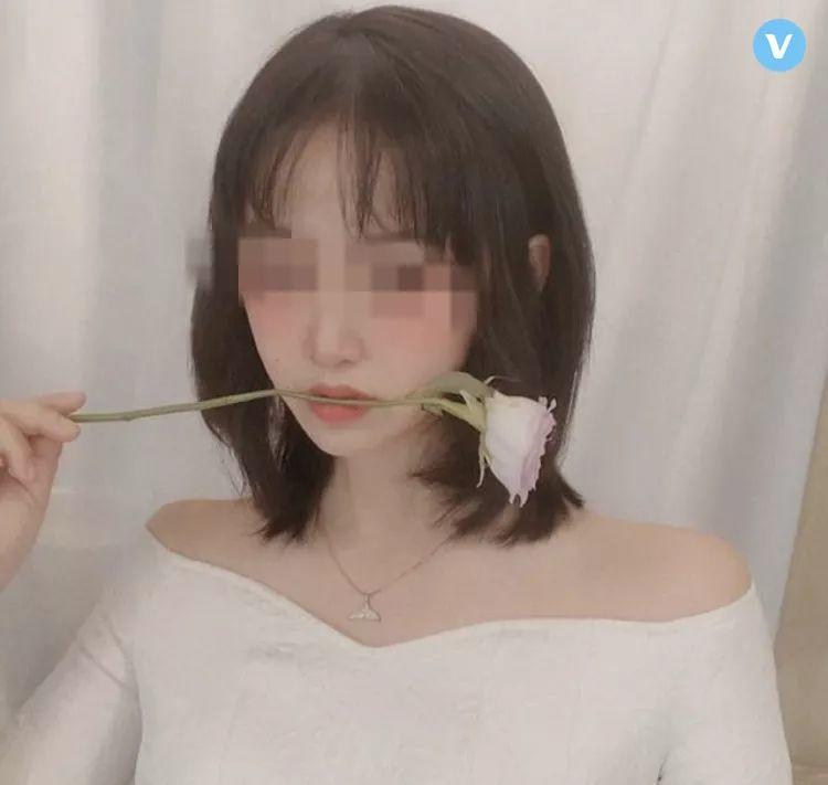 追女生聊天实战-隐藏在“高冷”健身女神的外表下，她内心其实很疯狂……