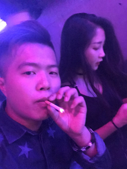 【追女生聊天约会夜场实战】夜场之王富饶顶级操作，一次带走白富美。