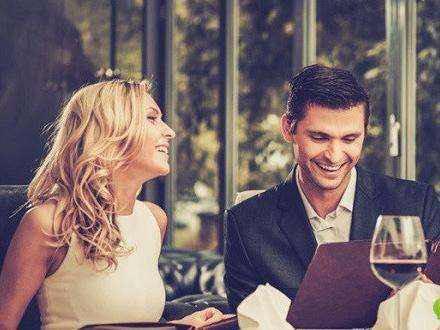 如何判断女人对你是否“有意思/能追到她吗”？