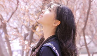 找很久没联系的女生聊天,如何开场能让她秒回?