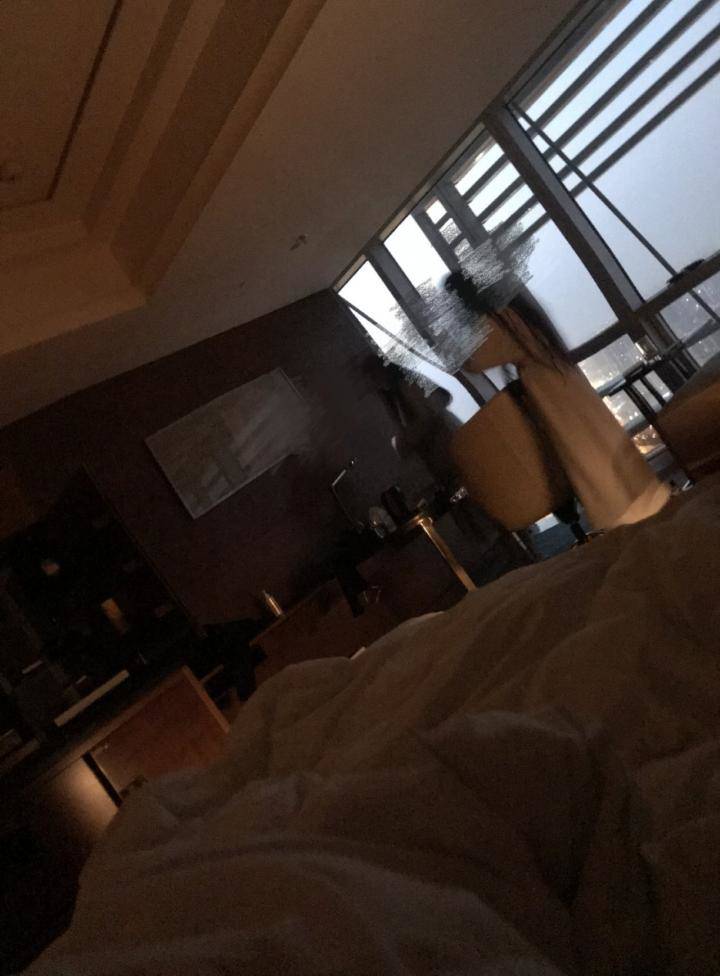 把妹实战约会推倒贴-175姐妹花，深夜爬上了我的床“泄火”三次！