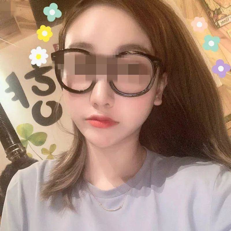 把妹追女生聊天实战-蜜桃臀VS脏辫妹——俩女深夜为我争风吃醋，我该带谁走？