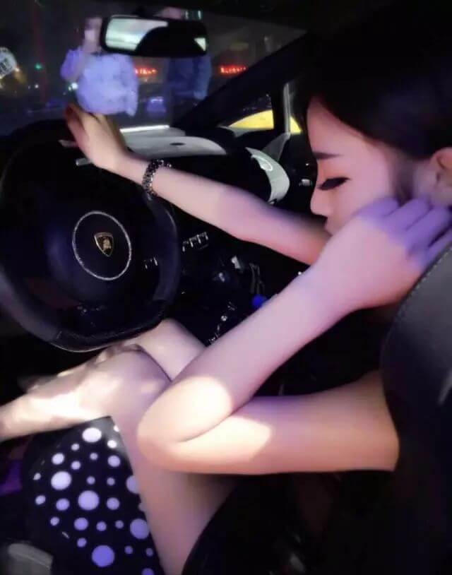 把妹泡妞案例-买不起兰博基尼如何泡到开兰博基尼的妹子