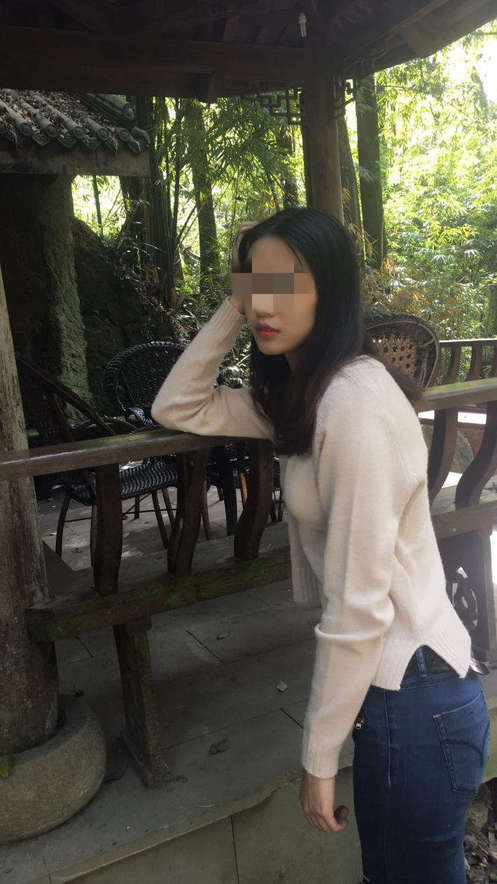 把妹实战贴-他带女主播到私人影院看这个后， 一次就搞定了她……