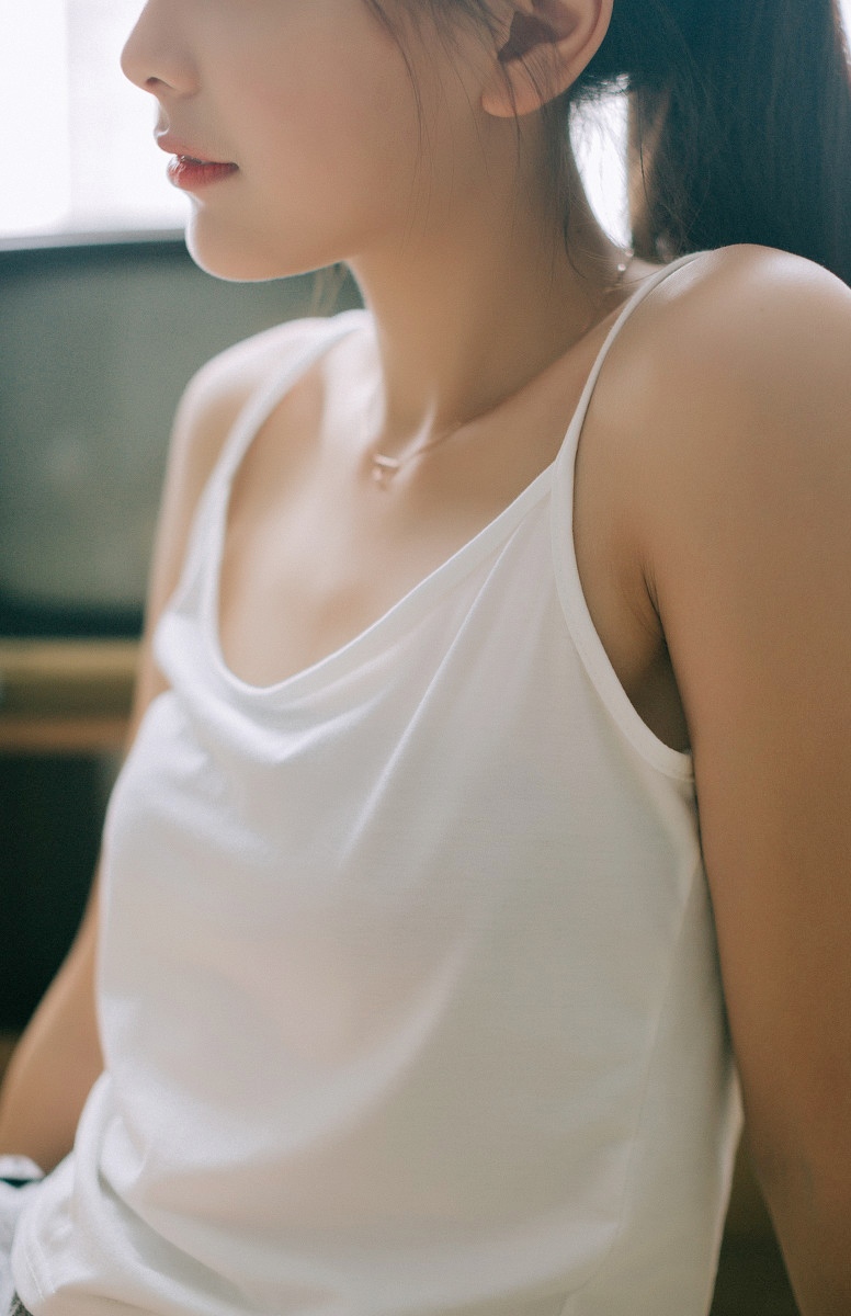 四个实用聊天技巧,深深吸引女生让她为你着迷