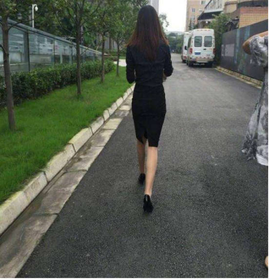 【追女生聊天约会一夜速推】制服、运动、御姐,她在福田的coco park跟我玩了一整夜猫鼠游戏
