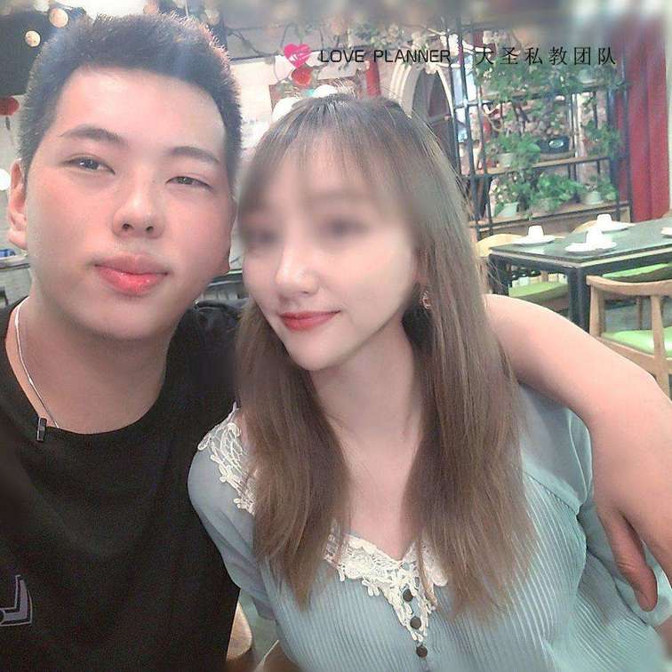 把妹实战聊天约会案例-只有屌丝才会被孤立，而男神从来都是被撩，高冷又如何，还不是一次约会叫XX