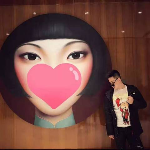 把妹案例-凌晨2点，我被暧昧的小姐姐从酒吧强行牵走…