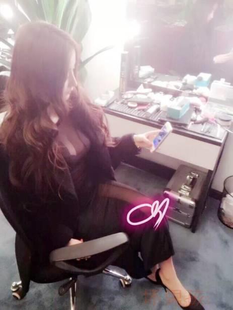 追女生聊天实战恋爱案例：中国最会把妹的男人手把手教你邂逅女艺人