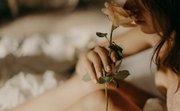 遇到问题，女友总不找我帮忙怎么回事？怎么挽回总是不找你的女朋友？