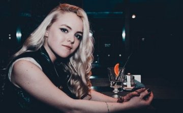 教你如何判定女友劈腿了，有外遇了