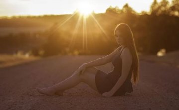 暧昧对象不找我聊天却点赞朋友圈是什么意思？怎么挽回？