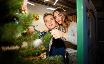 女情人一天了不回我微信啥意思？能挽回吗？