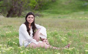 为什么女友从来不主动联系我？女朋友从不主动联系我要挽回吗？心理不舒服该怎么办？