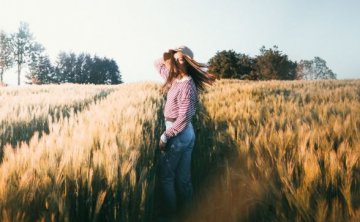 男女分手最深刻的分析：金钱、感情、现实的交换，因为钱分手