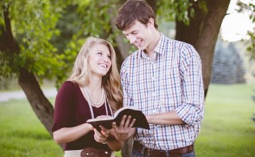 被第三者威胁该怎么办，第三者长期发短信微信威胁