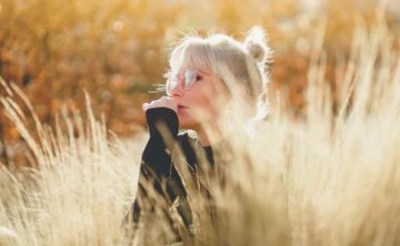 为什么老婆总是不回信息不接我电话，怎么挽回？