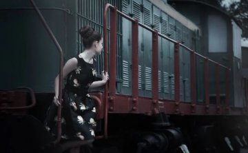 分手还要保持暧昧女朋友女友是不是喜欢我？