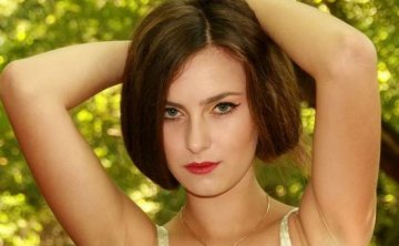 恋人爱人分手后我们还很暧昧是不是喜欢我？