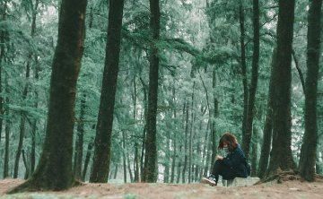 男友不见我是什么意思，能挽回吗？前男友总是各种理由不见我