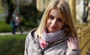 教你如何给女生安全感，女生最想要的安全感