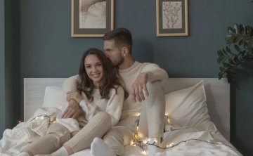 自己的女朋友出轨了，找对方法这样做最正确