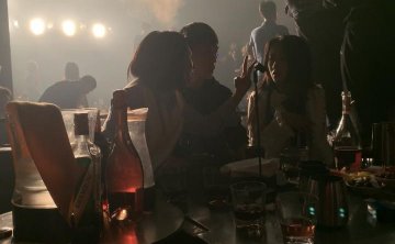 追女生聊天约会实战：夜店1v5的悲惨经历！
