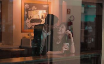 梦见老婆有外遇，梦见老婆和别人在一起