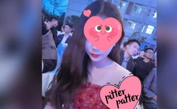 把妹泡妞约会案例-我把“罪恶之手”伸进清纯校花的胸怀