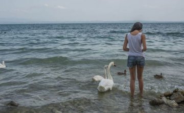 婆媳关系好坏取决于谁，婆媳关系中老公太重要