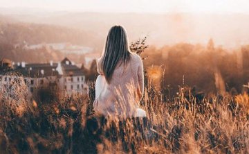 老婆生小孩后不理我，变得不可理喻，该不该挽回？