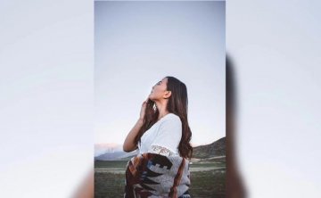 和女生约会气氛降至冰点，看我终极逆转案例！绝美夜色下与她相拥。