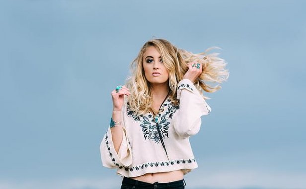 追女孩子的聊天技巧，从聊天切入她的深层感情