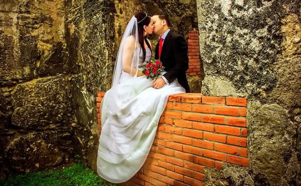 情人很抠门还要不要他,抠门的情人要不要分手?