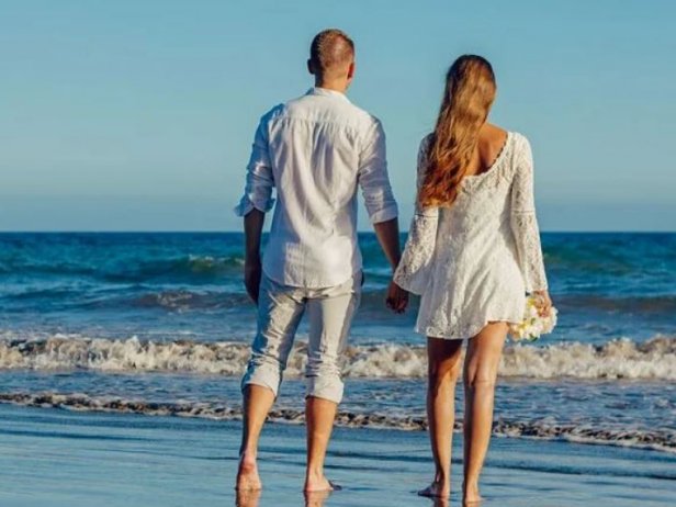 对象不关心不联系我了,我该主动吗?能不能挽回关系?