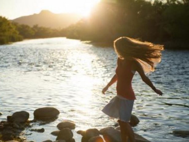 已婚男情人现在不见我怎么应对？能挽回吗？