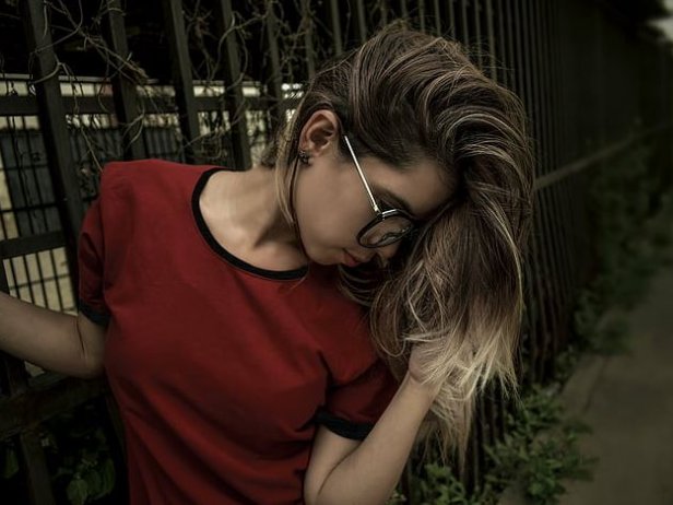 相亲怎样算确定关系了,牵手成功的情感暗示