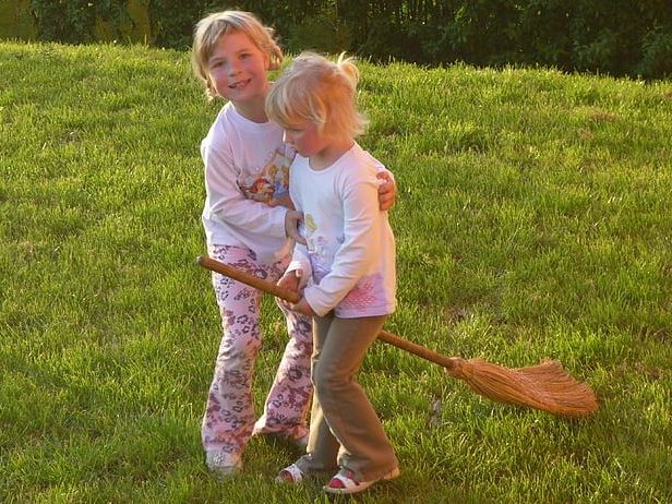 老公出轨了就能净身出户吗？老公有外遇可以起诉让他净身出户吗？