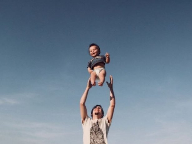 三年的感情，面对十万彩礼，迟疑了，男友没有钱该不该分手