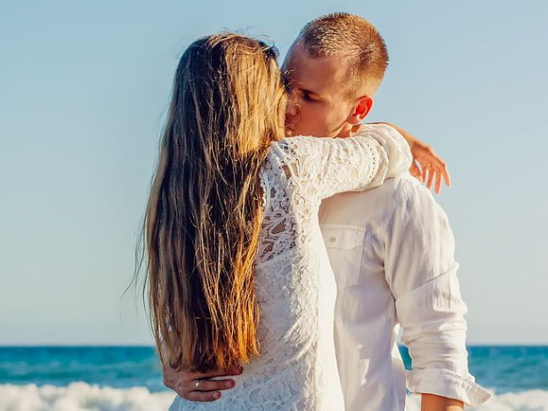 人一旦有了离婚的念头，及时化解问题挽回婚姻的方法